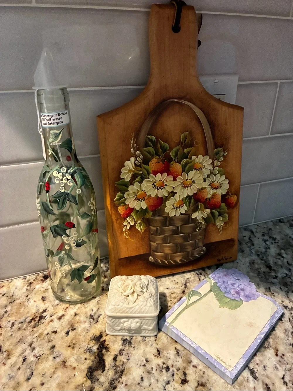 Small Decorative Bunny Basket - Pink Outfit